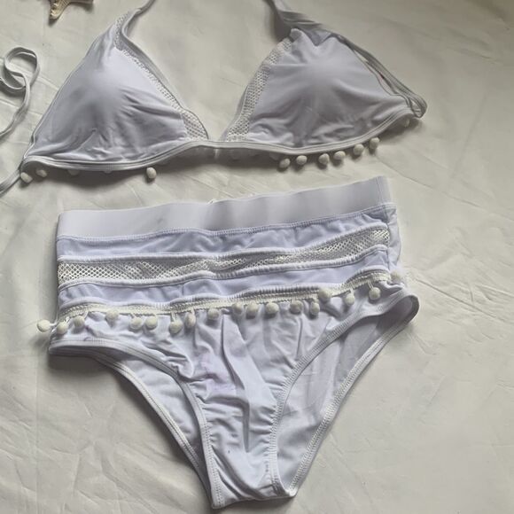 ☀️ White Pom Pom Triangle Halter Bikini Top☀️ - Picture 9 of 11